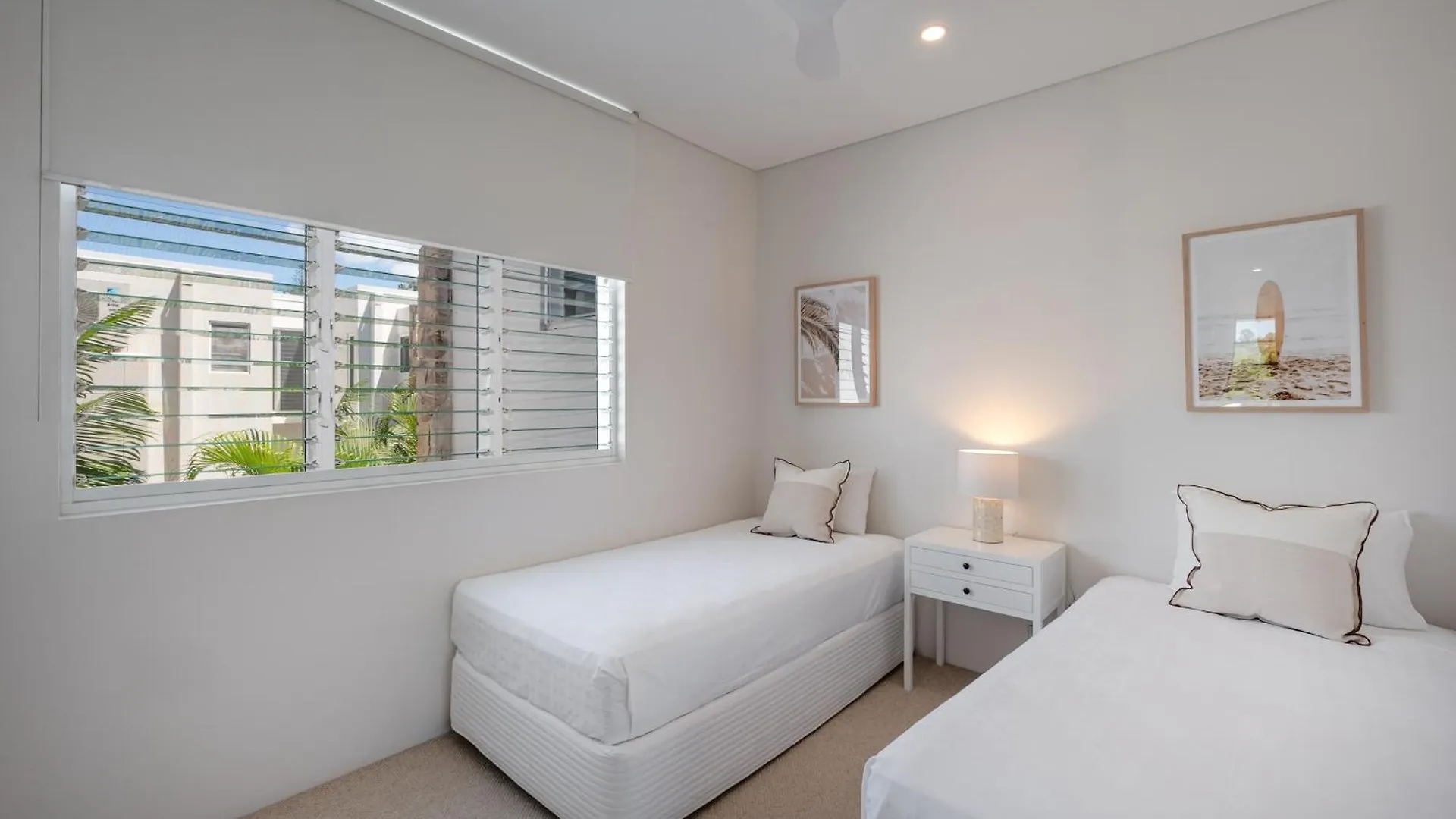 Luxury Riverside Escape Noosaville Apartment
